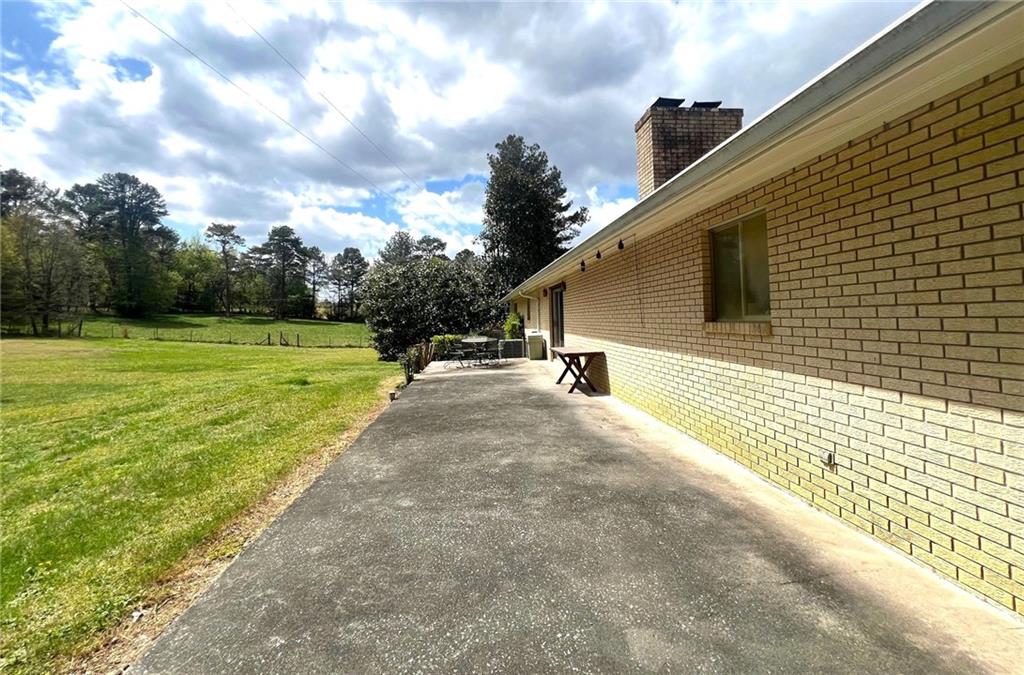 949 Lovebridge Road Southeast Calhoun, GA 30701 - Photo 14 of 30