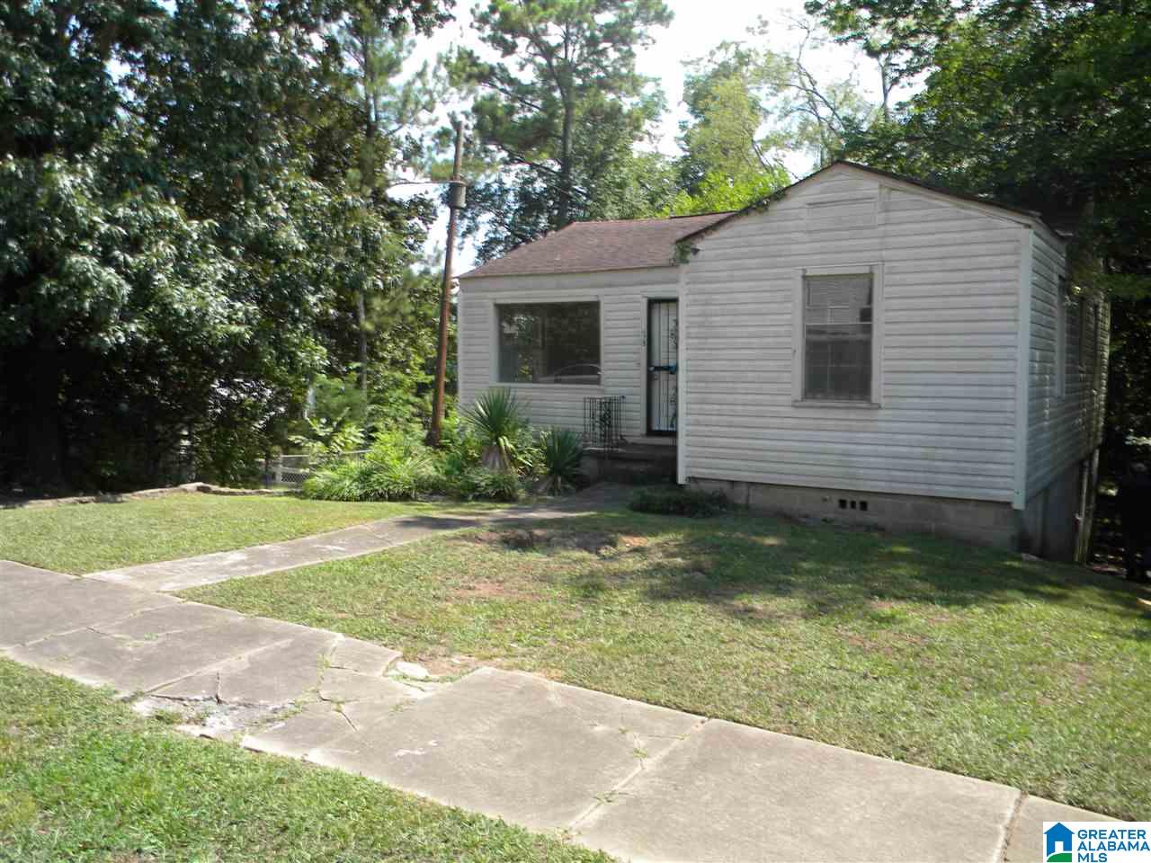 1635 34th Street Southwest Birmingham, AL 35208 - Photo 3 of 12