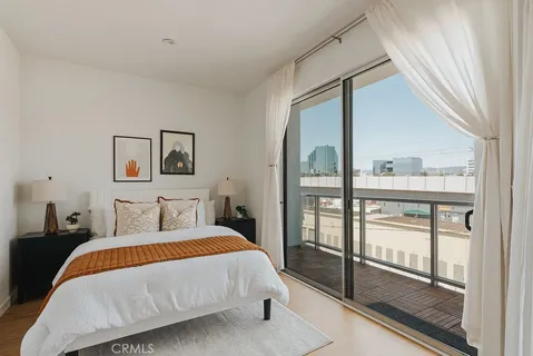 $765,000 | 2400 Corinth Avenue, Unit 21, Los Angeles, CA 90064