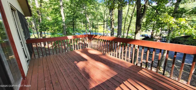 $280,000 | 188 Radcliff Road, Bushkill, PA 18324