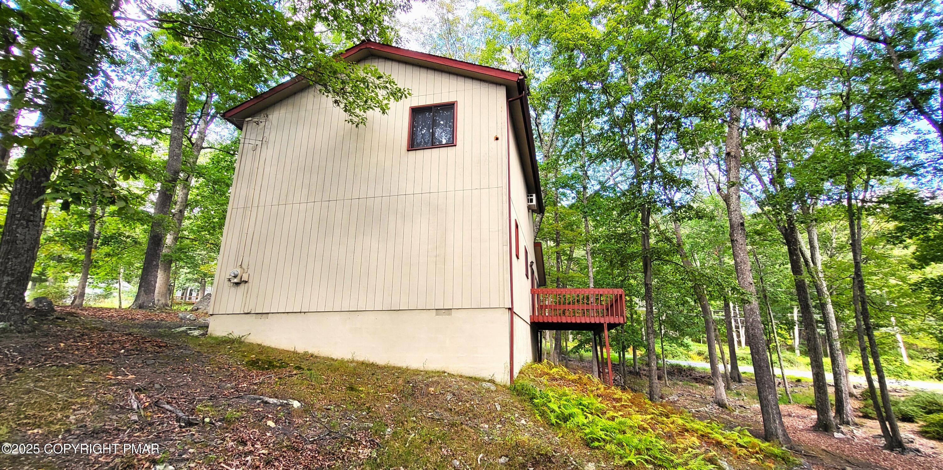 188 Radcliff Road Bushkill, PA 18324 - Photo 28 of 51 20250826_162820