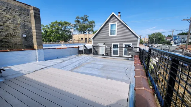 $895,000 | 3816 West Montrose Avenue, Chicago, IL 60618