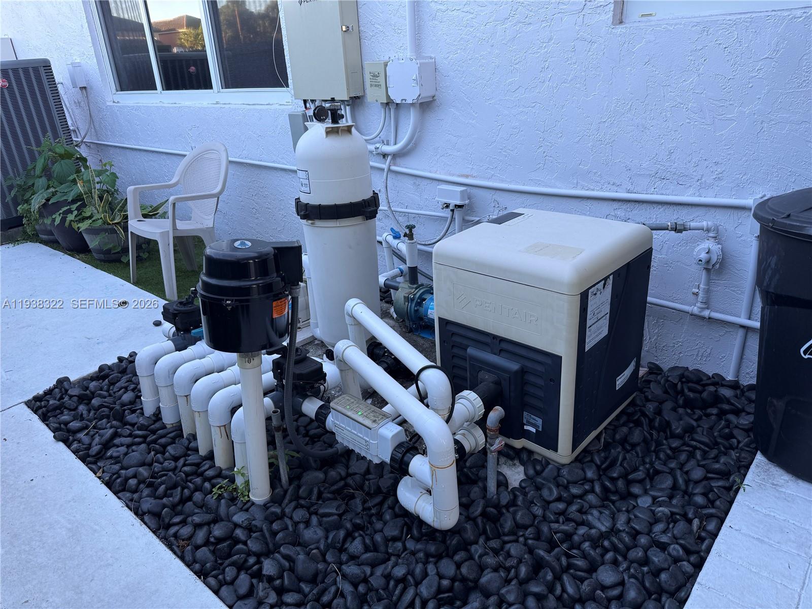 8335 Northwest 197th Terrace Hialeah, FL 33015 - Photo 23 of 51 a living room with furniture