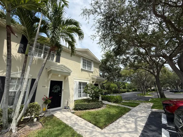 $3,300 | 947 Kokomo Key Lane, Unit 947, Delray Beach, FL 33483