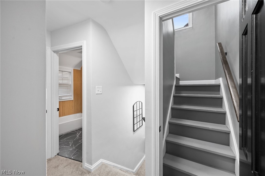 939 Elbon Road Cleveland Heights, OH 44121 - Photo 13 of 33