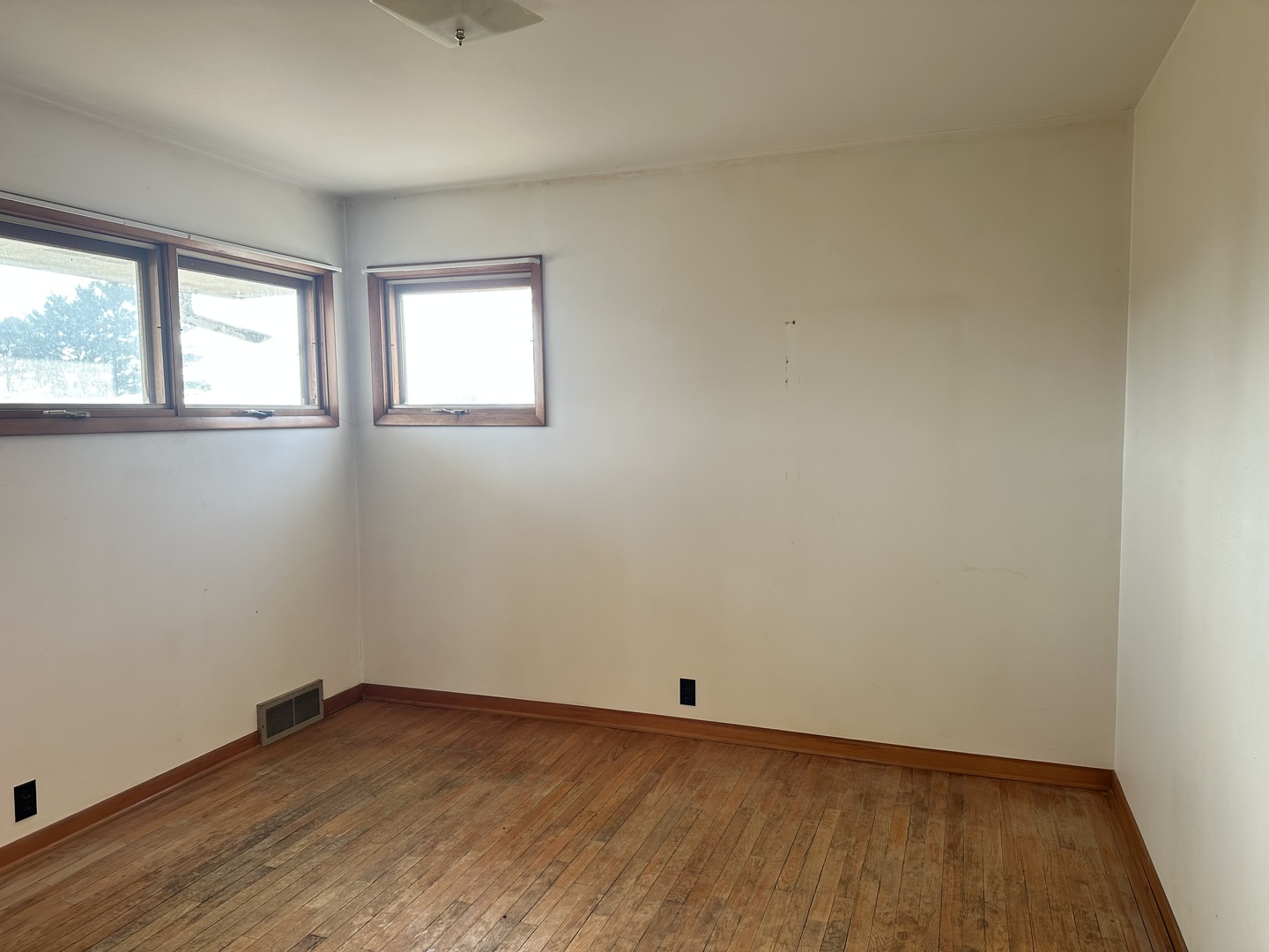 441 West South Street Preston, IA 52069 - Photo 15 of 21