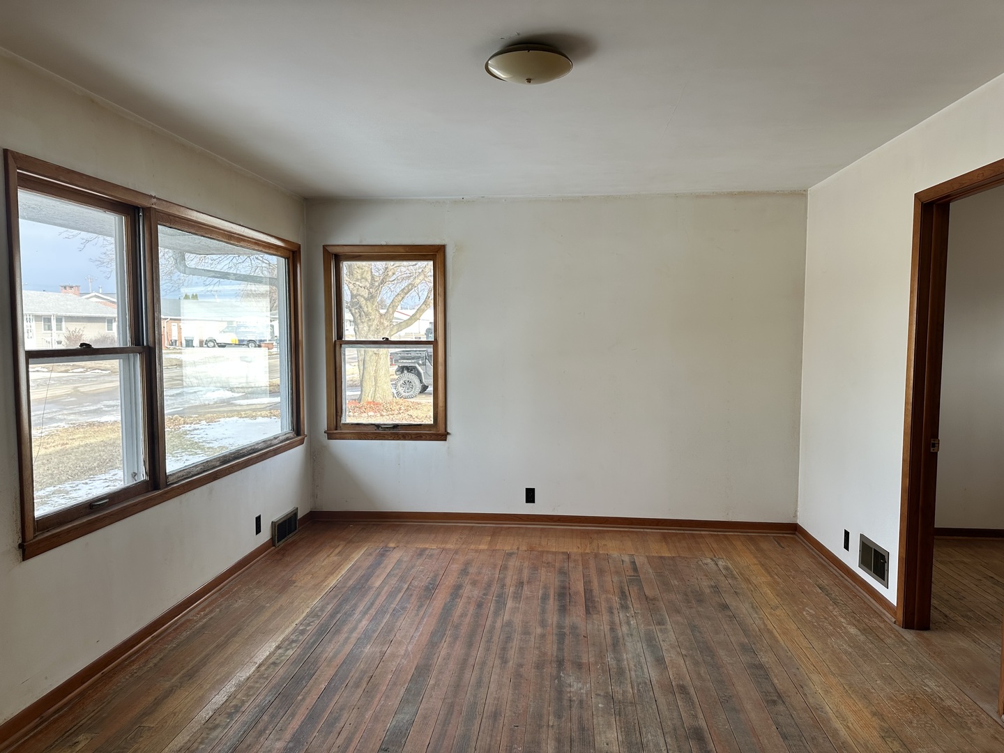 441 West South Street Preston, IA 52069 - Photo 8 of 21