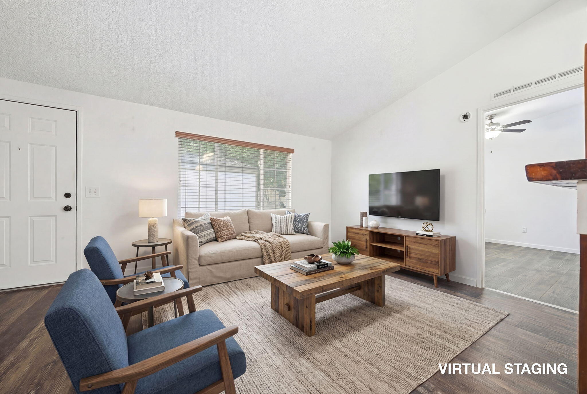 11705 Parey Avenue, Unit 7 Red Bluff, CA 96080 - Photo 12 of 34 a living room with furniture and a flat screen tv