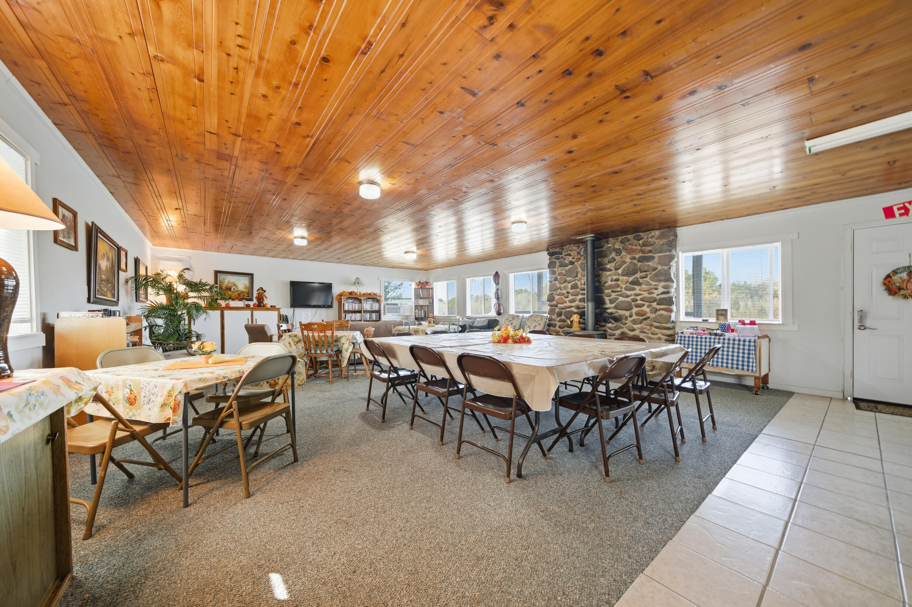 11705 Parey Avenue, Unit 7 Red Bluff, CA 96080 - Photo 5 of 34 37-print-IMG-37