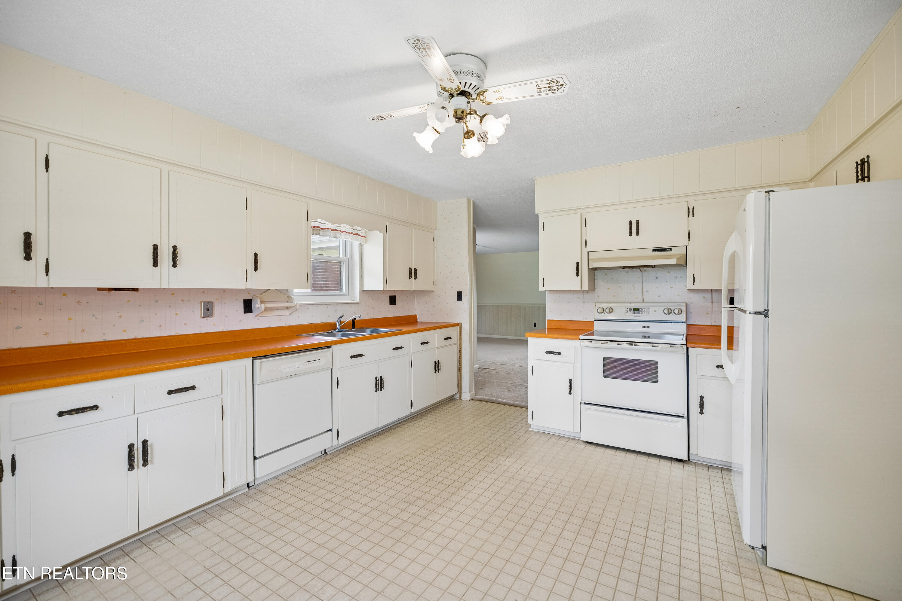 147 Meredith Road La Follette, TN 37766 - Photo 12 of 41 15-147 Meredith Rd - 026