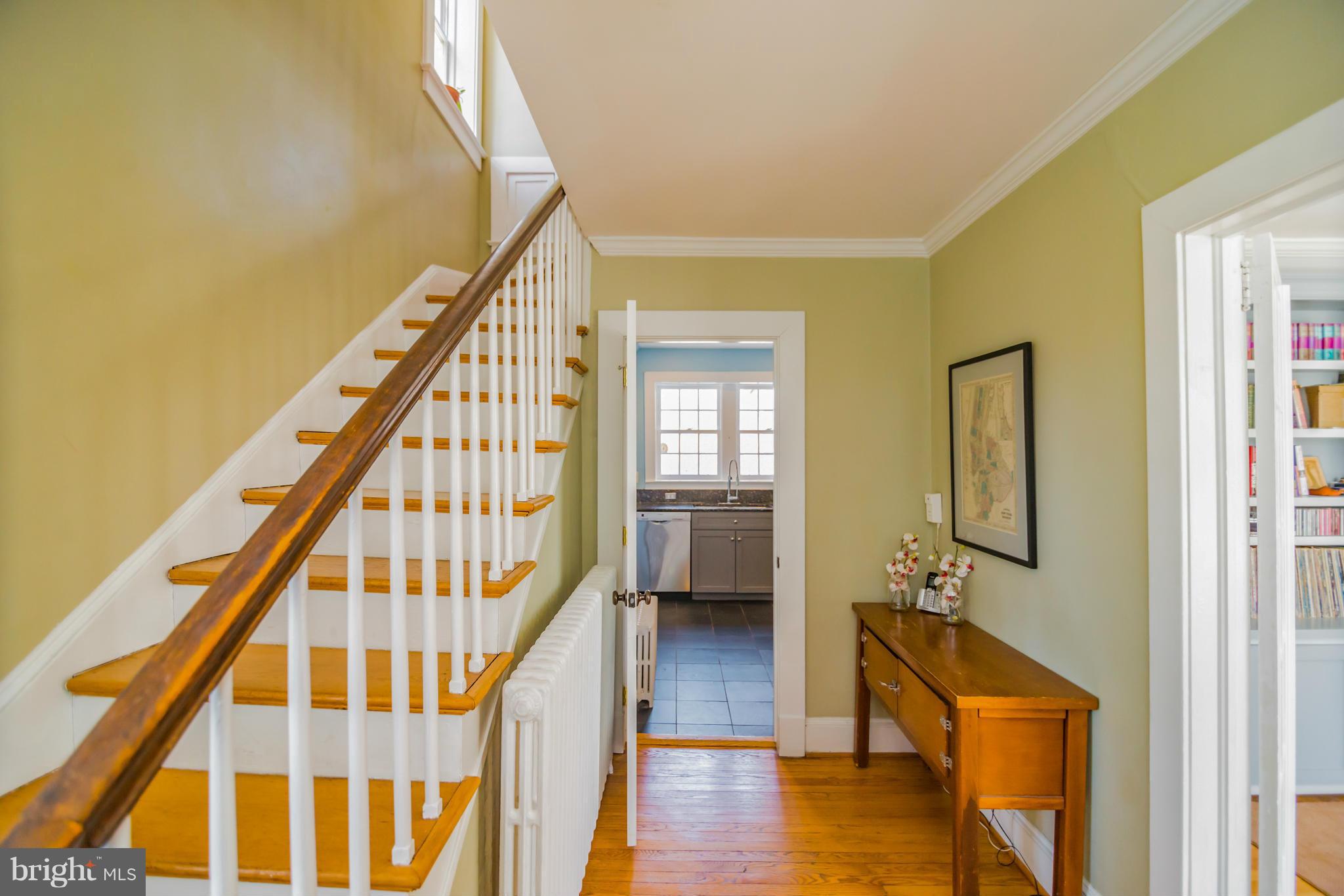 308 Edwards Ferry Road Northeast Leesburg, VA 20176 - Photo 5 of 30 Interior (General)