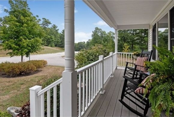 8 Rocky Ridge Circle Exeter, NH 03833 - Photo 3 of 22
