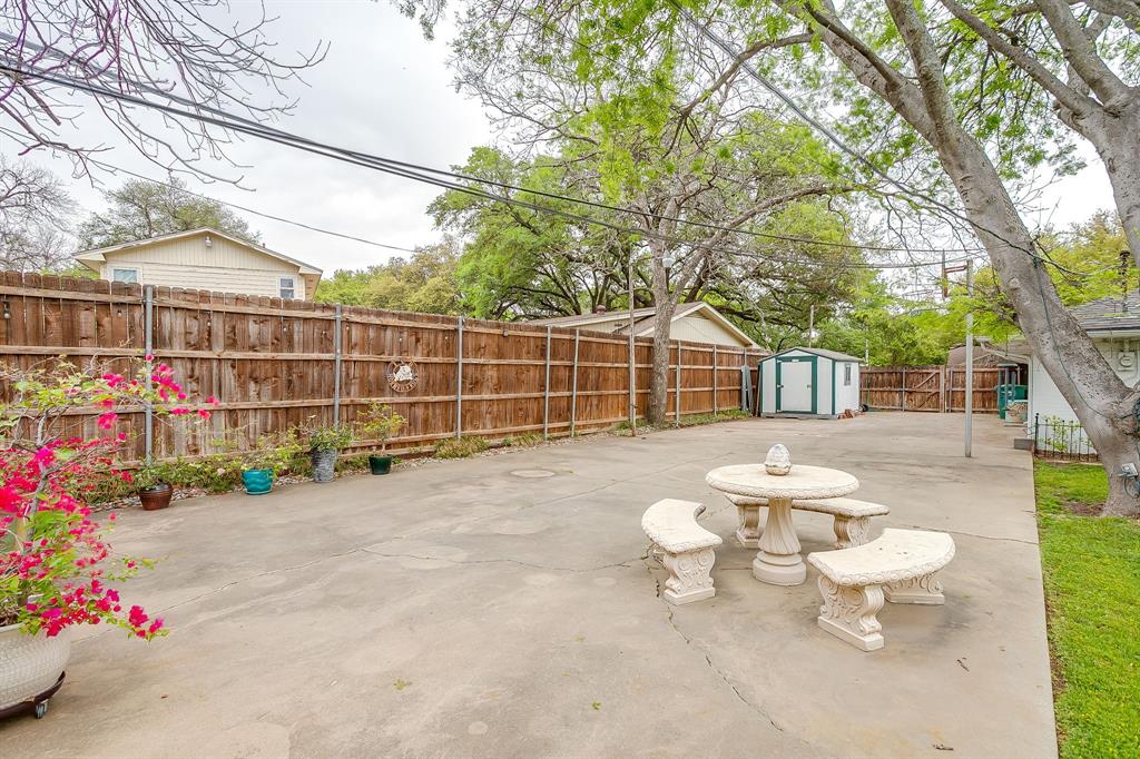 4209 Bilglade Road Fort Worth, TX 76109 - Photo 33 of 35