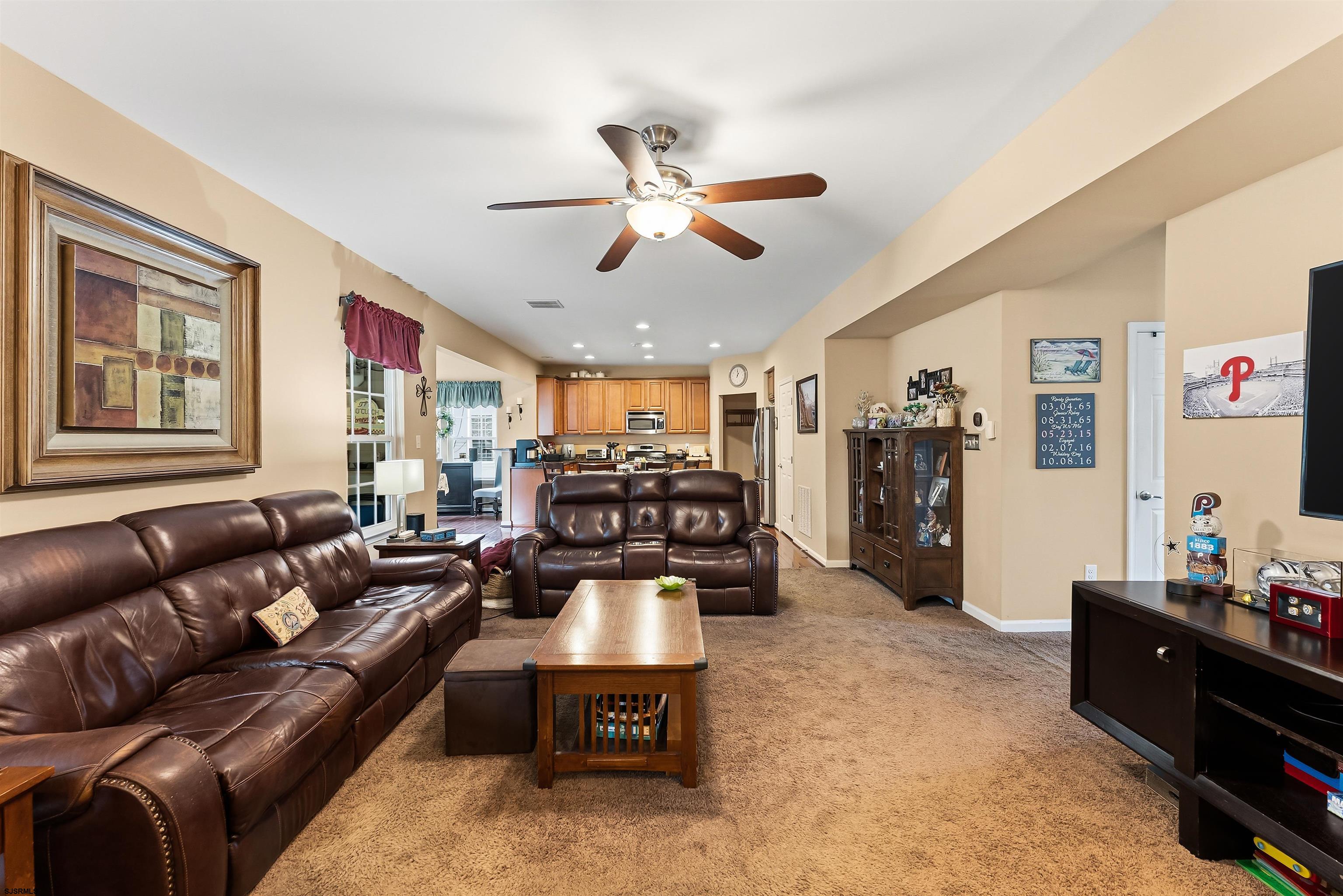 32 Renaissance Drive Mays Landing, NJ 08330 - Photo 17 of 50 a living room with furniture ceiling fan and a window