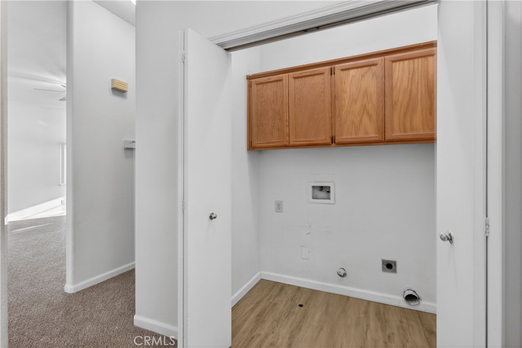 2970 Westminster Court Merced, CA 95340 - Photo 12 of 18 Laundry room