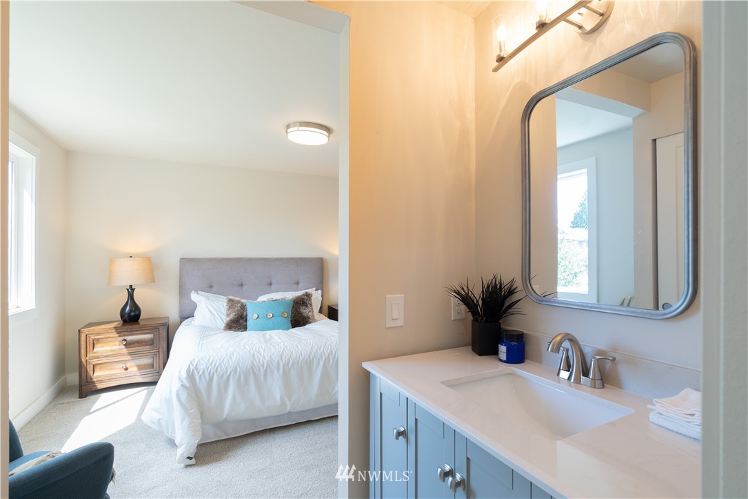 241 Bremerton Avenue Southeast Renton, WA 98059 - Photo 14 of 25 Gallery Image 14