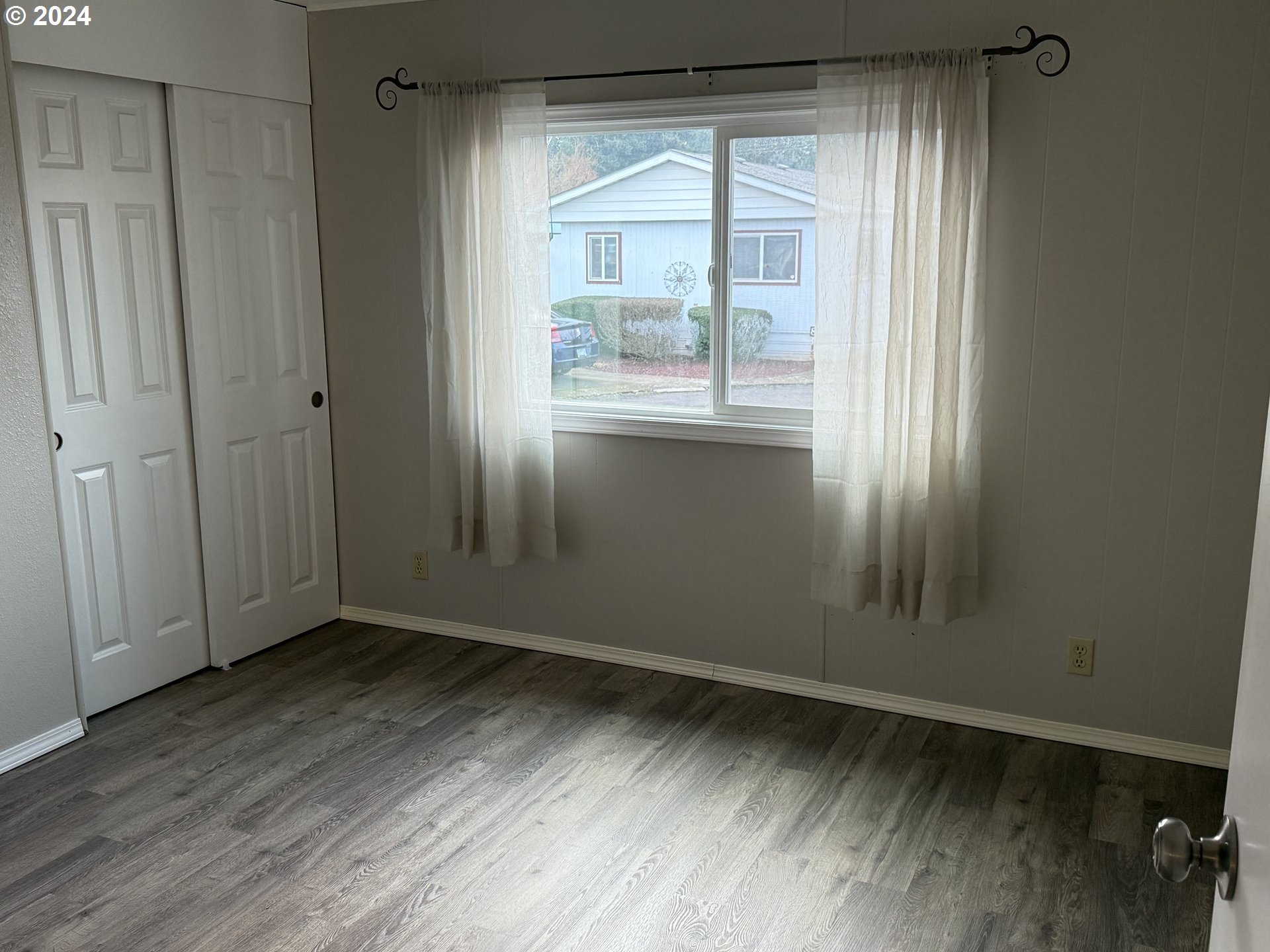 5552 Portland Road Northeast, Unit 10 Salem, OR 97305 - Photo 24 of 36 Gallery Image 24