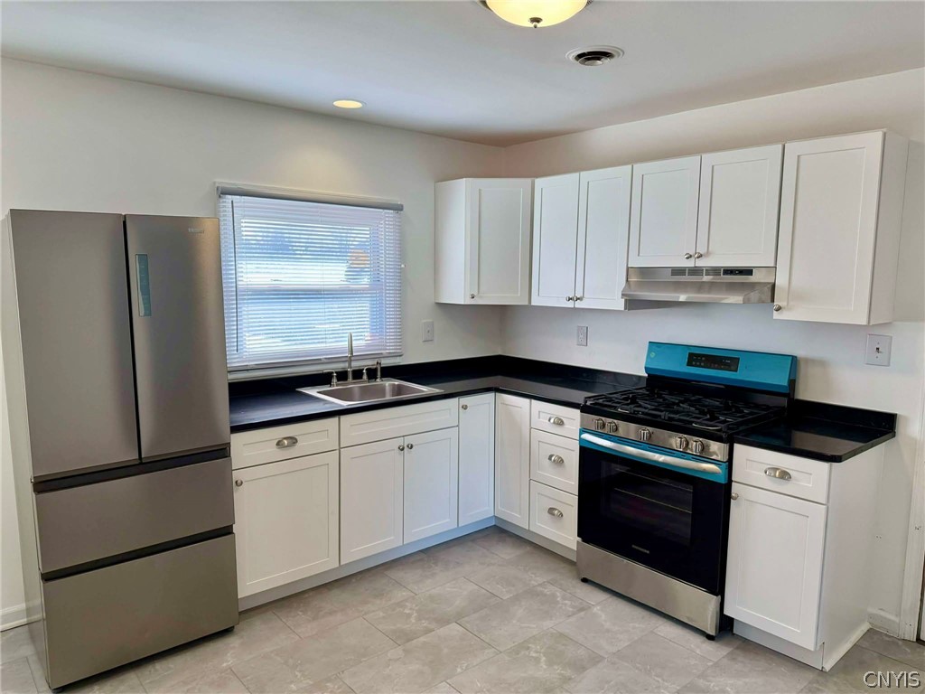 521 Buchanan Road Utica, NY 13502 - Photo 3 of 18