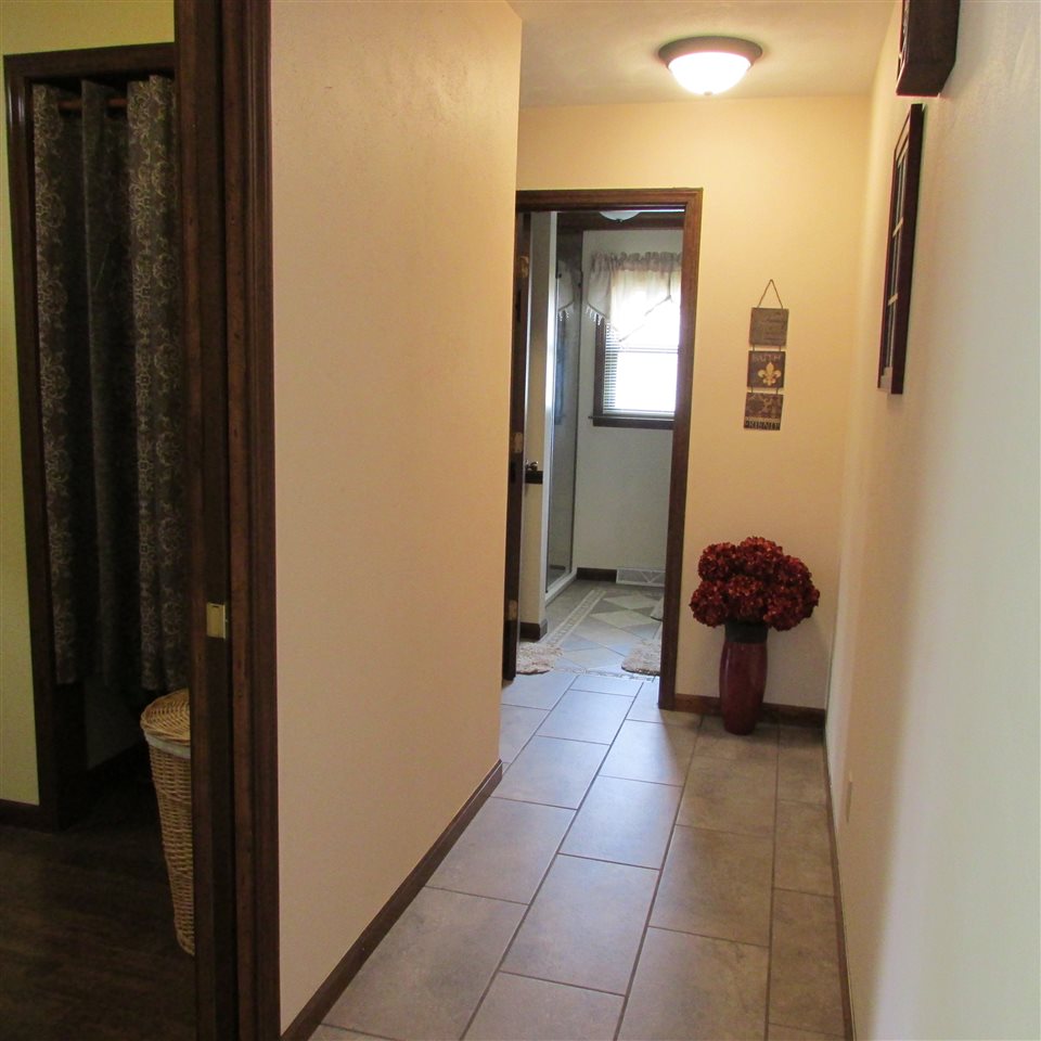 3619 Albright Road Kokomo, IN 46902 - Photo 18 of 36 Gallery Image 18
