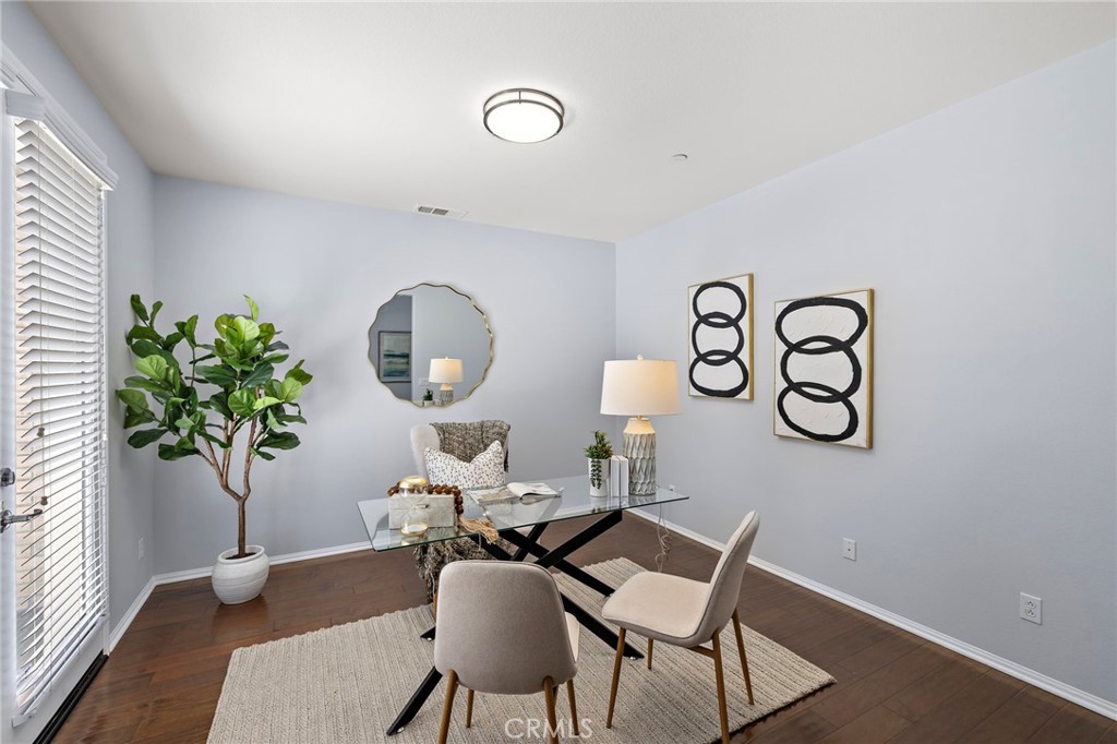 23 Aliso Ridge Loop Mission Viejo, CA 92691 - Photo 17 of 65 Private front floor office