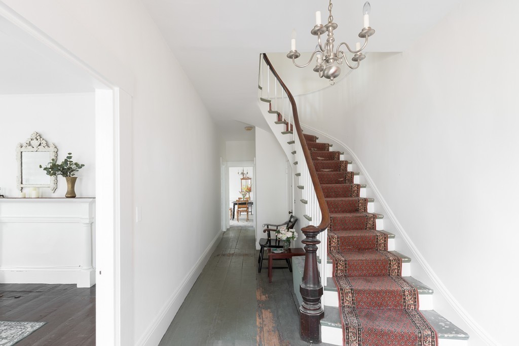 12 Farwell Place, Unit 12 Cambridge, MA 02138 - Photo 9 of 17 a view of entryway and workspace