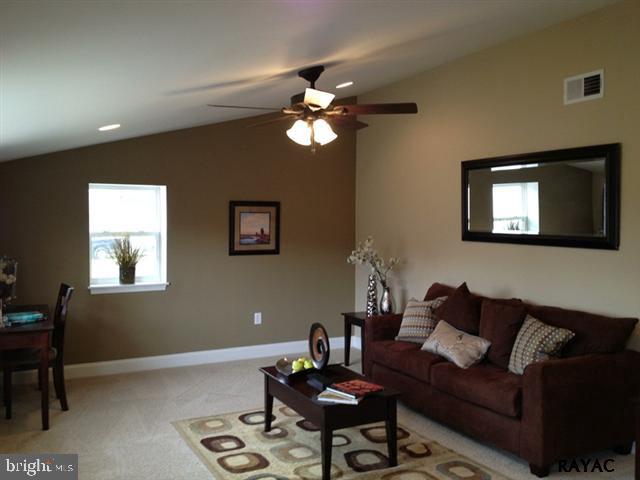 1075 Snyder Corner Road Red Lion, PA 17356 - Photo 4 of 25 Gallery Image 4
