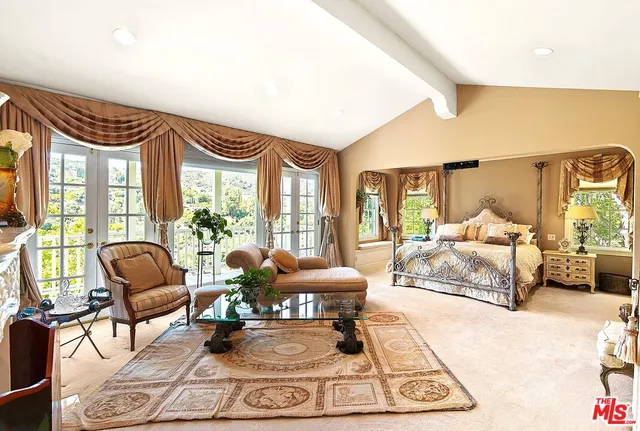 $4,100,000 | 3541 Westfall Drive, Encino, CA 91436