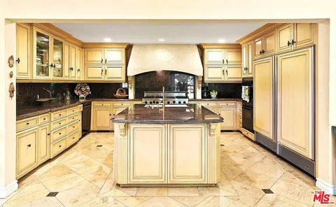 $4,100,000 | 3541 Westfall Drive, Encino, CA 91436