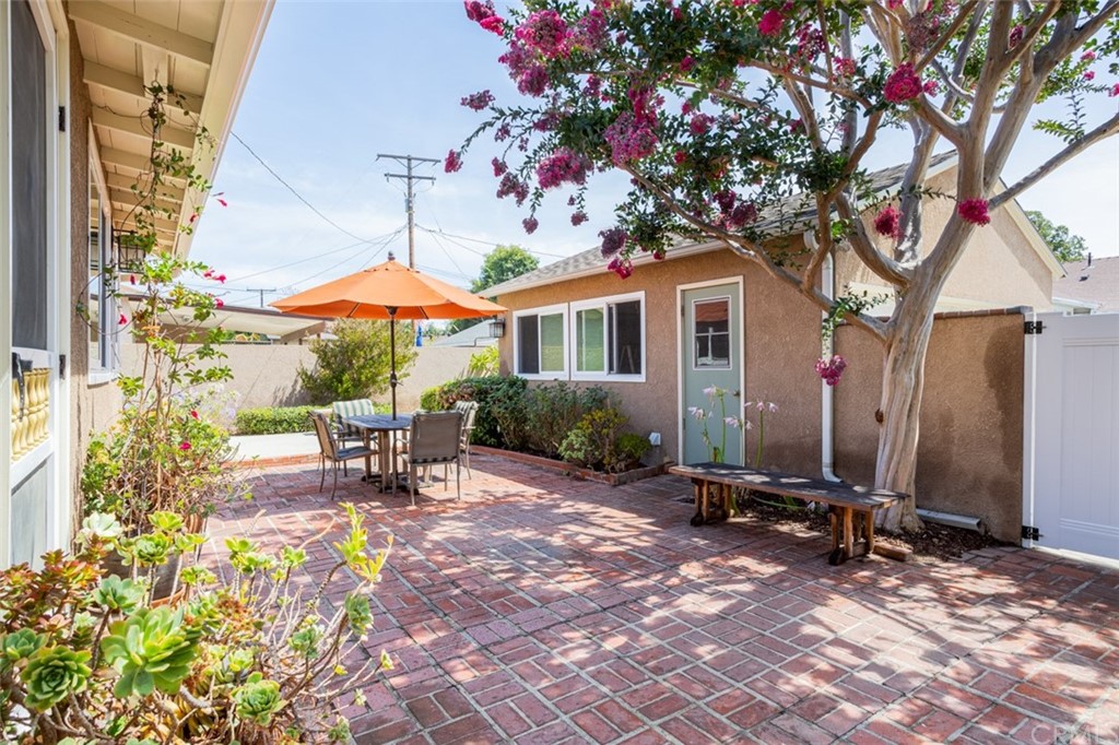 3630 Hackett Avenue Long Beach, CA 90808 - Photo 18 of 20