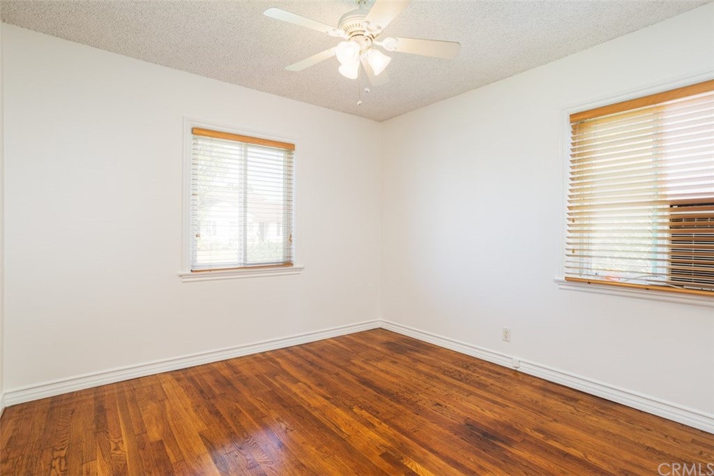 3630 Hackett Avenue Long Beach, CA 90808 - Photo 4 of 20