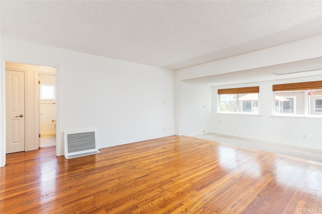 3630 Hackett Avenue Long Beach, CA 90808 - Photo 7 of 20