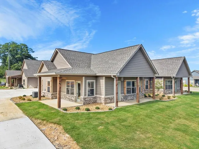 $259,900 | 86 Maddox Lane, Chatsworth, GA 30705