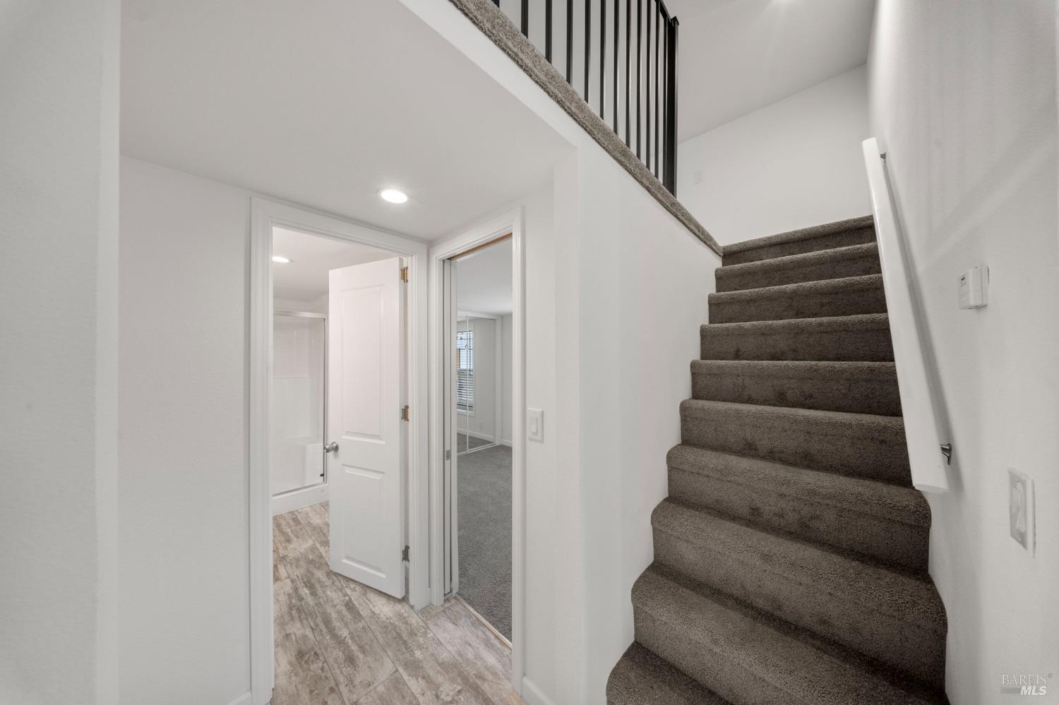 742 Francisco Boulevard West, Unit B12 San Rafael, CA 94901 - Photo 11 of 16 a view of entryway