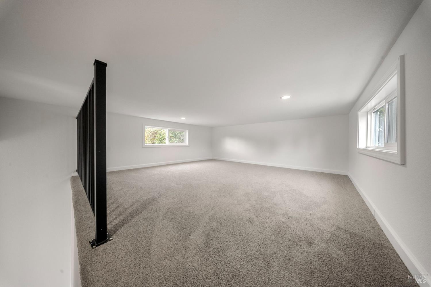 742 Francisco Boulevard West, Unit B12 San Rafael, CA 94901 - Photo 16 of 16 a view of an empty room with a window