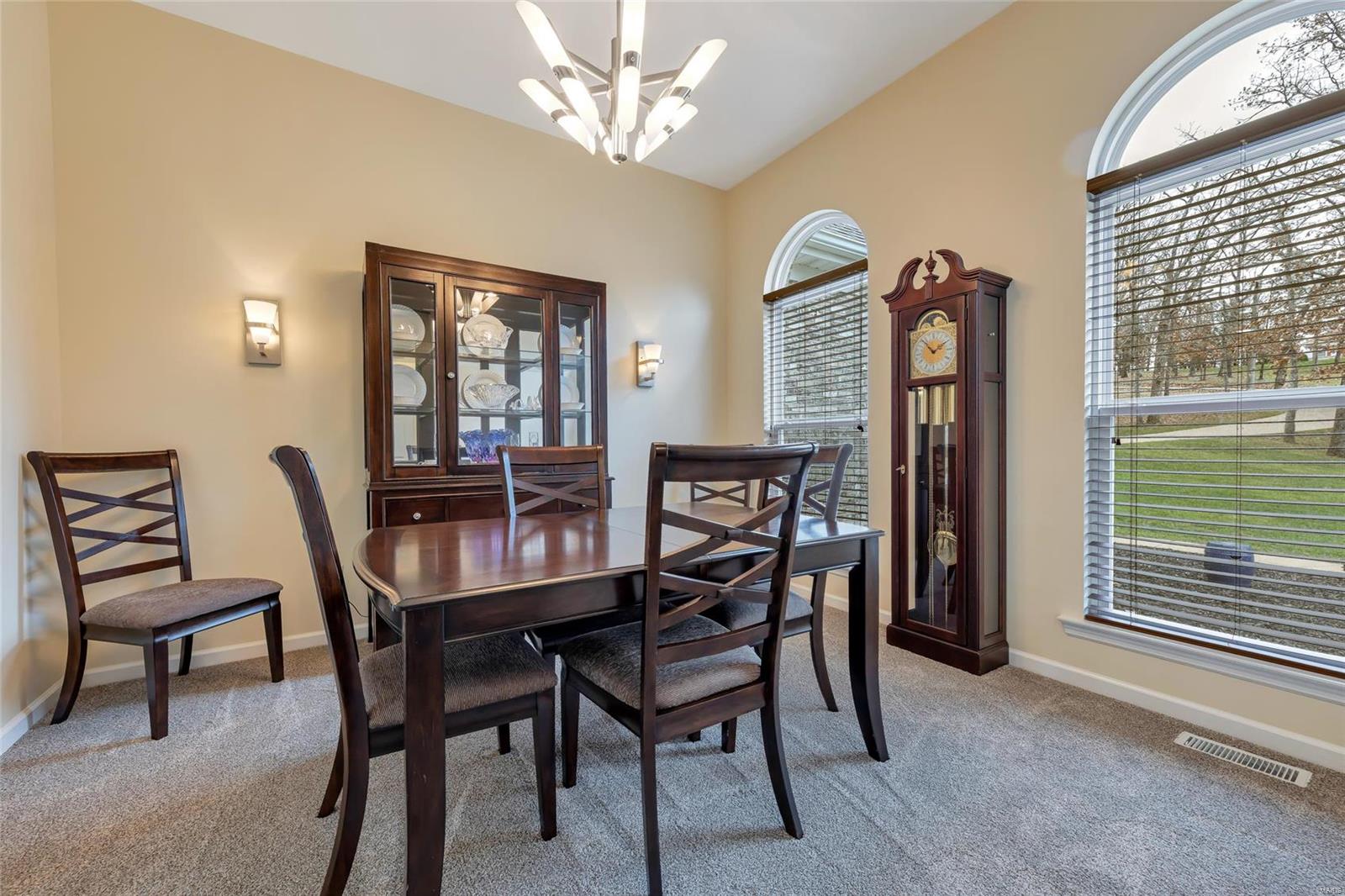 5817 Forest Drive Hillsboro, MO 63050 - Photo 2 of 32