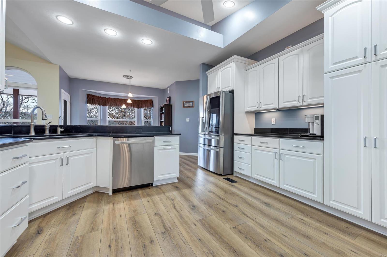 5817 Forest Drive Hillsboro, MO 63050 - Photo 7 of 32