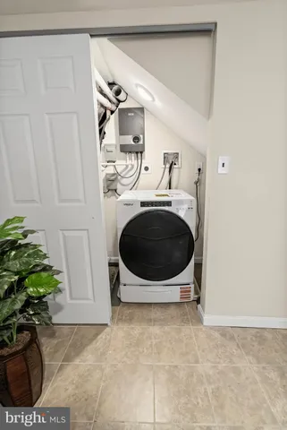 a view of a storage & utility room