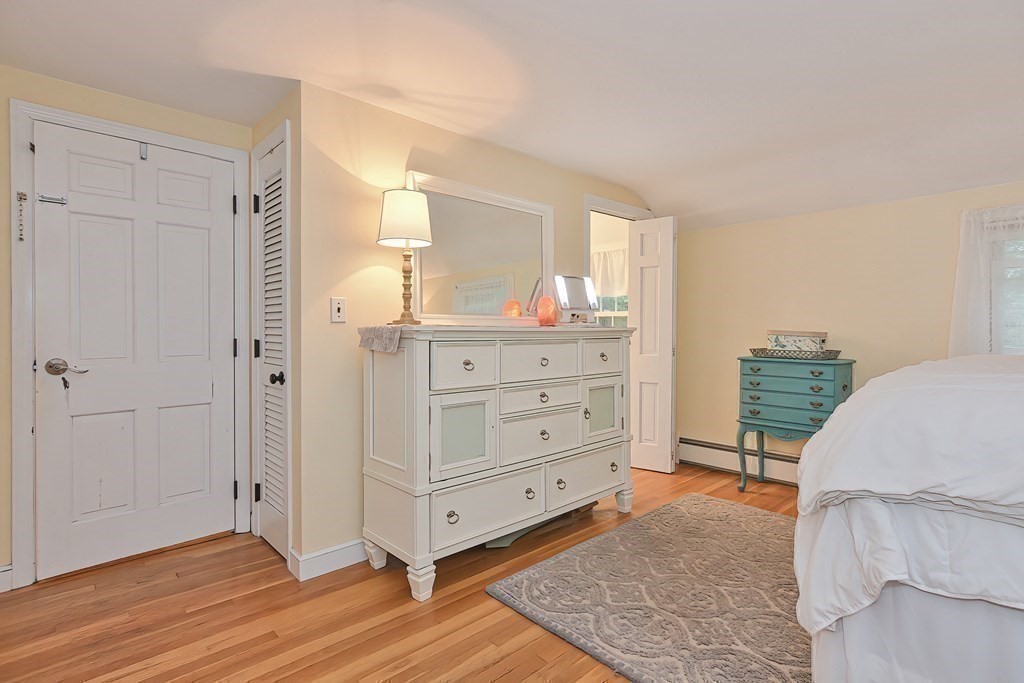 18 Coach Road Walpole, MA 02081 - Photo 34 of 42 Gallery Image 34