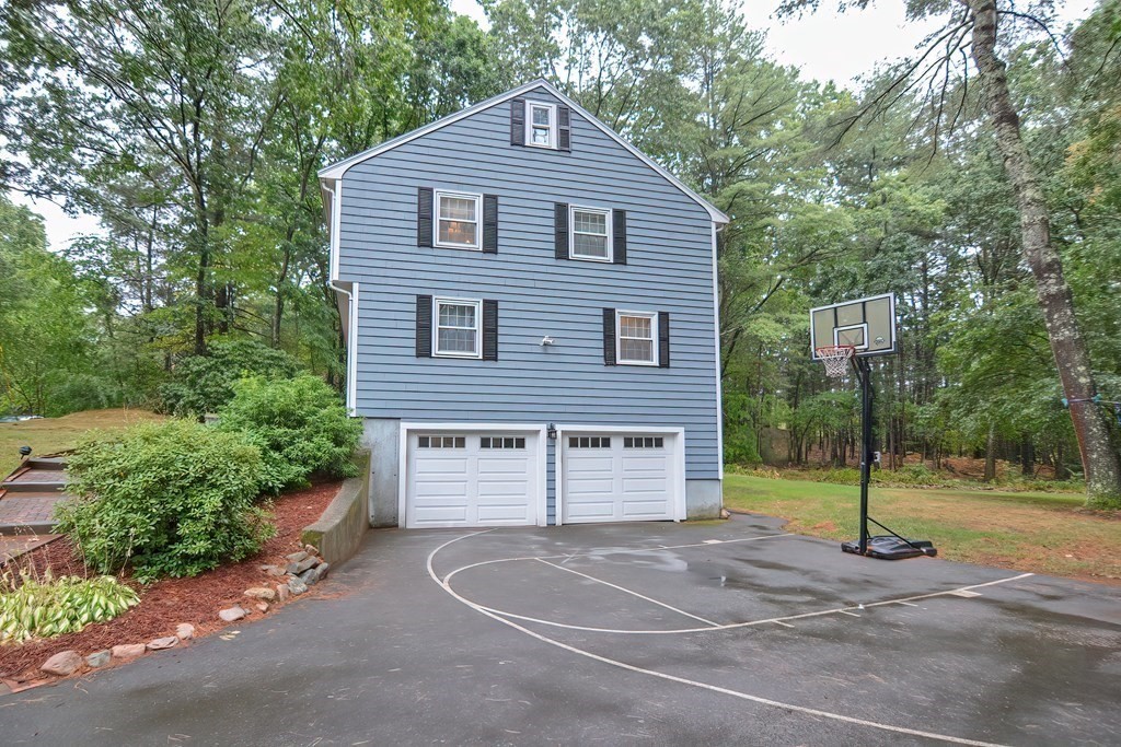 18 Coach Road Walpole, MA 02081 - Photo 40 of 42 Gallery Image 40