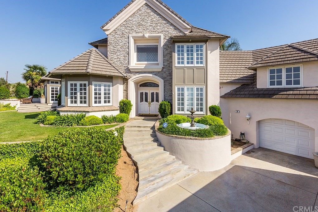 20 Panorama Drive Redlands, CA 92374 - Photo 5 of 55