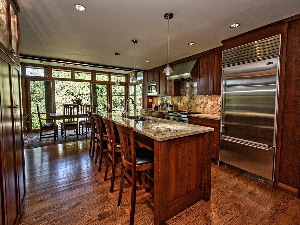 729 Pinoak Road Pittsburgh, PA 15243 - Photo 2 of 16 Gallery Image 2