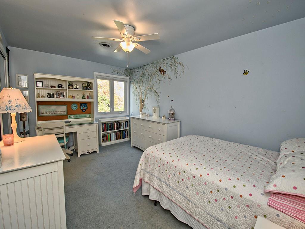 729 Pinoak Road Pittsburgh, PA 15243 - Photo 13 of 16 Gallery Image 13