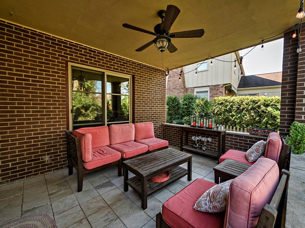 729 Pinoak Road Pittsburgh, PA 15243 - Photo 5 of 16 Gallery Image 5