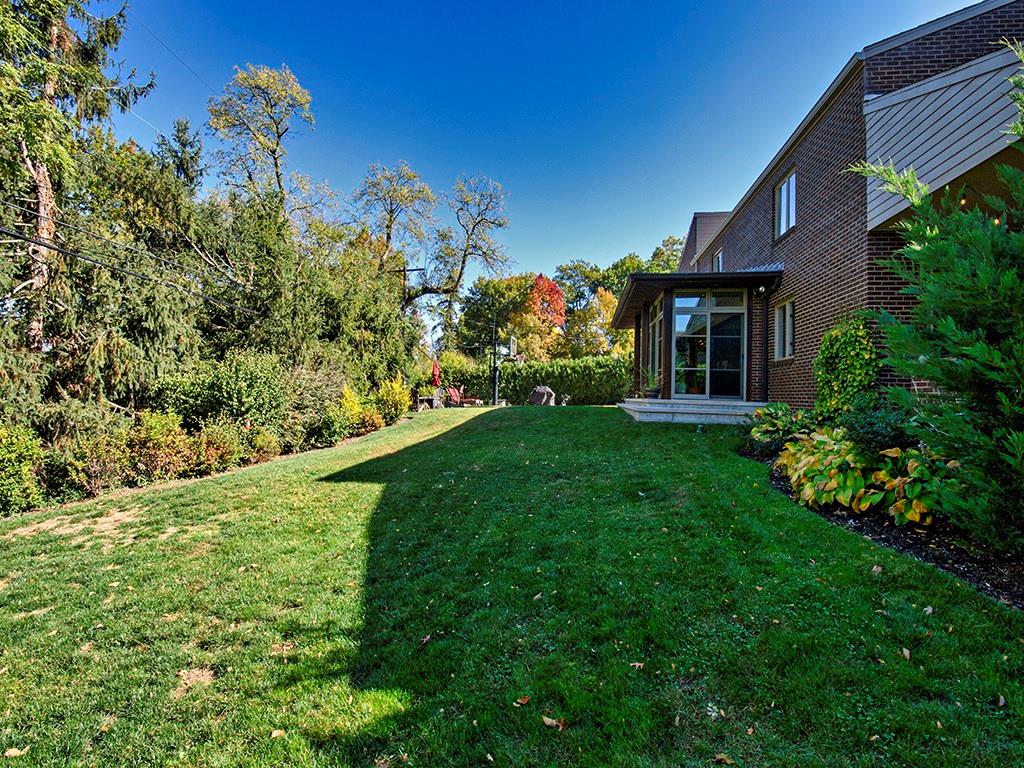 729 Pinoak Road Pittsburgh, PA 15243 - Photo 9 of 16 Gallery Image 9