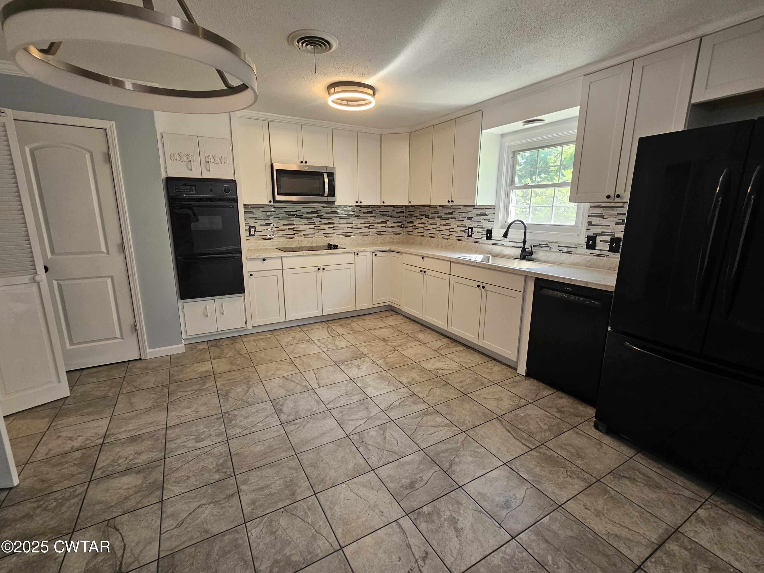 116 Chickering Road Jackson, TN 38305 - Photo 5 of 20 20250723_101249
