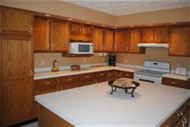 10024 Indian Ridge Court Edwards, IL 61528 - Photo 5 of 15 Gallery Image 5