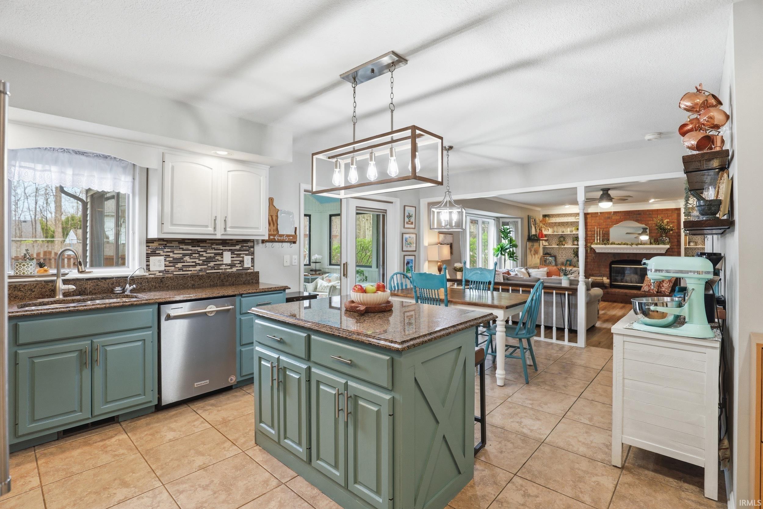 6021 Spring Pond Road Fort Wayne, IN 46845 - Photo 6 of 36