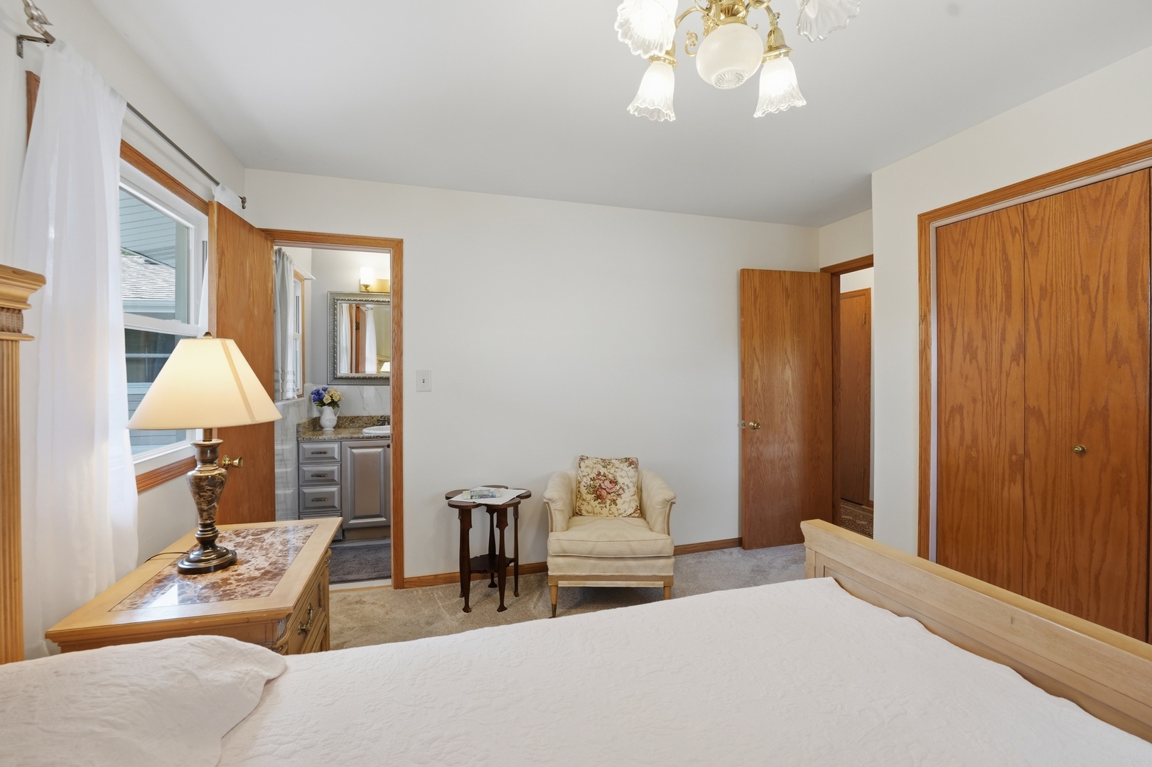 213 Edgeware Road Elk Grove Village, IL 60007 - Photo 25 of 48