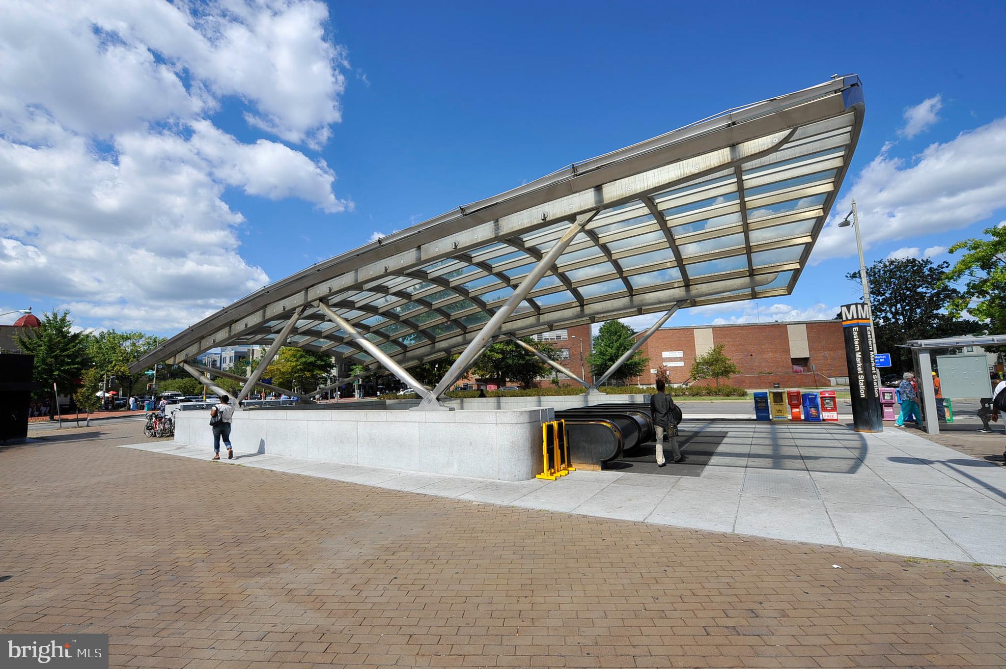 252 10th Street Northeast Washington, DC 20002 - Photo 25 of 31 a view of a building with sitting space