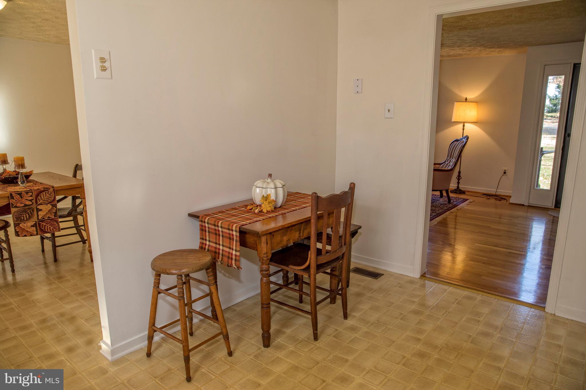 4454 Scotts Road Marshall, VA 20115 - Photo 4 of 23 Kitchen